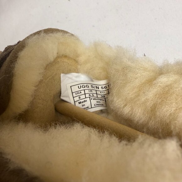 UGG | Size 8 | Dakota Slipper in Brown ($110) - Picture 5 of 5